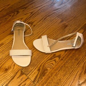 REPORT Woman’s Pink Leila Sandals Size 8.5